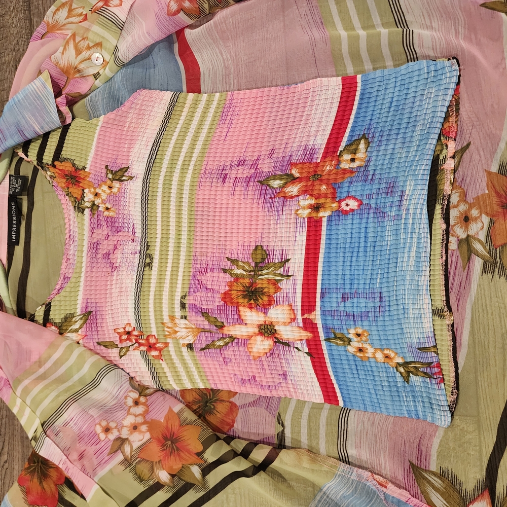 Vintage Impressions Womens 2 Piece Sheer Floral Blouse W/Tank Size M Long Sleeve - Picture 8 of 11